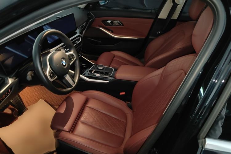 Used BMW 3 Series 2024 320Li M Sport Package Left Front Seat