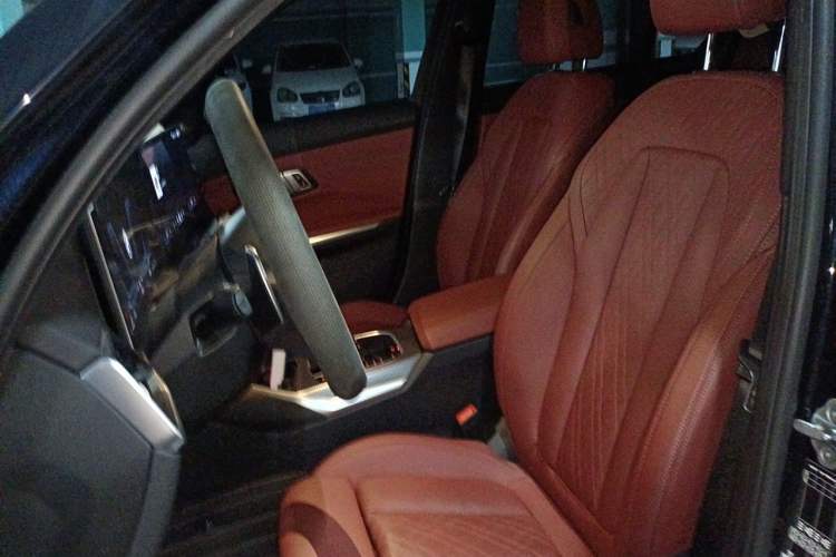 Used BMW 3 Series 2024 330Li M Sport Night Edition Package Left Front Seat