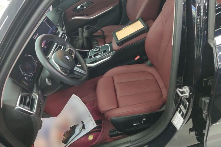Used BMW 3 Series 2024 325Li M Sport Package Left Front Seat