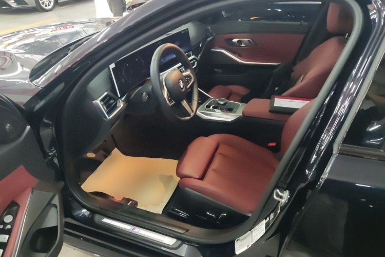 Used BMW 3 Series 2024 325i M Sport Night Edition Package Left Front Seat