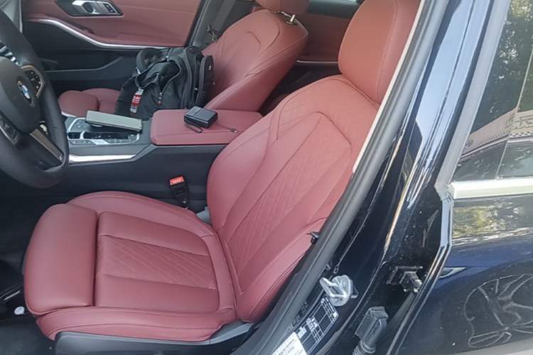 Used BMW 3 Series 2024 325i M Sport Package Left Front Seat