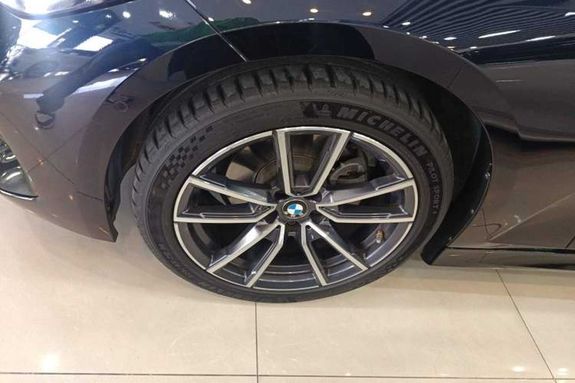 Used BMW 3 Series 2024 325Li M Sport Package Left Front Wheel Hub