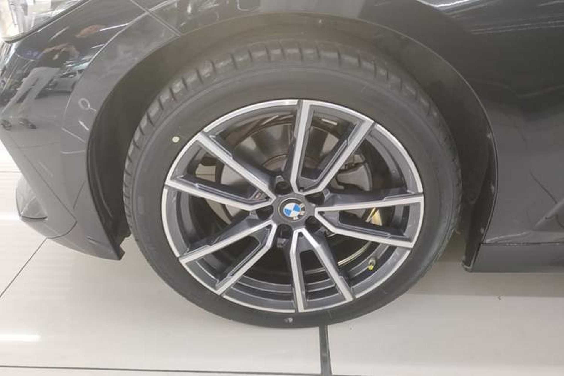 Used BMW 3 Series 2024 325Li M Sport Package Left Front Wheel Hub