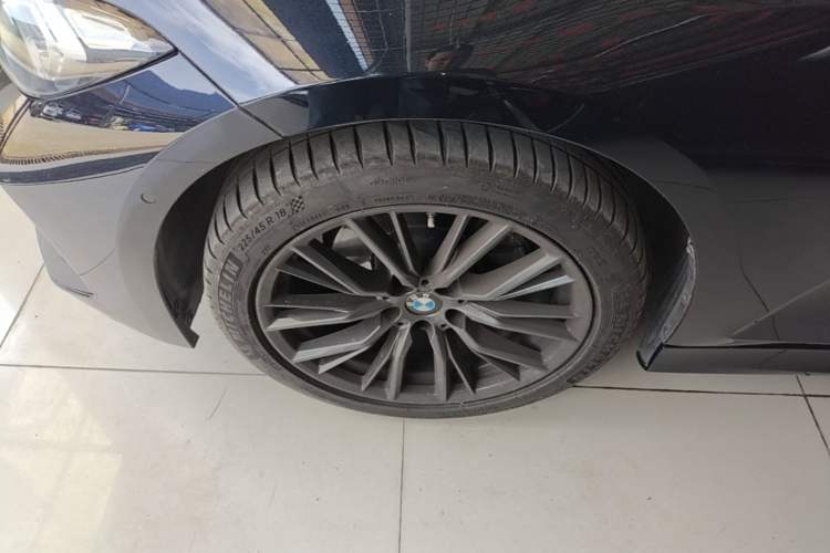 Used BMW 3 Series 2024 325Li M Sport Night Edition Package Left Front Wheel Hub