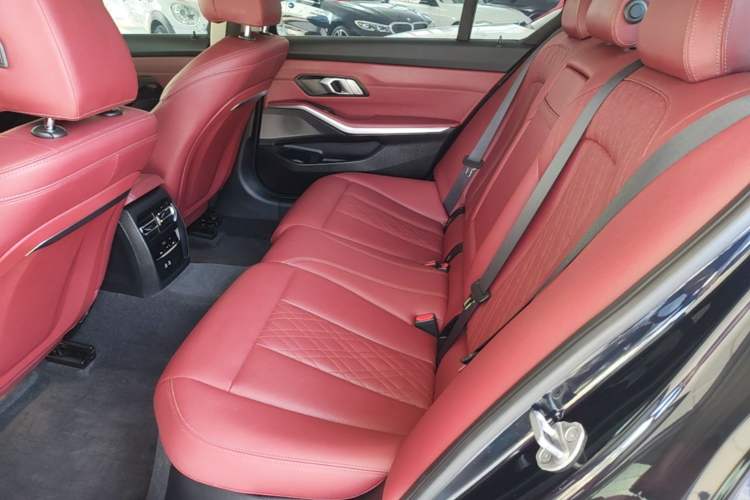 Used BMW 3 Series 2024 320Li M Sport Package Left Rear Seat