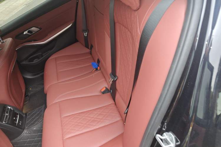 Used BMW 3 Series 2024 320Li M Sport Package Left Rear Seat