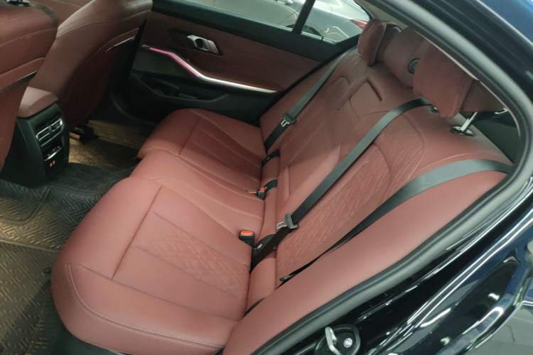 Used BMW 3 Series 2024 325Li M Sport Package Left Rear Seat