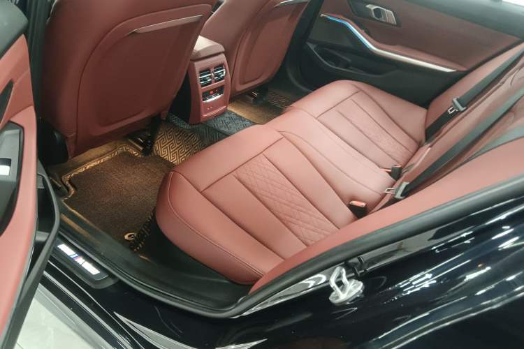 Used BMW 3 Series 2024 325Li M Sport Package Left Rear Seat