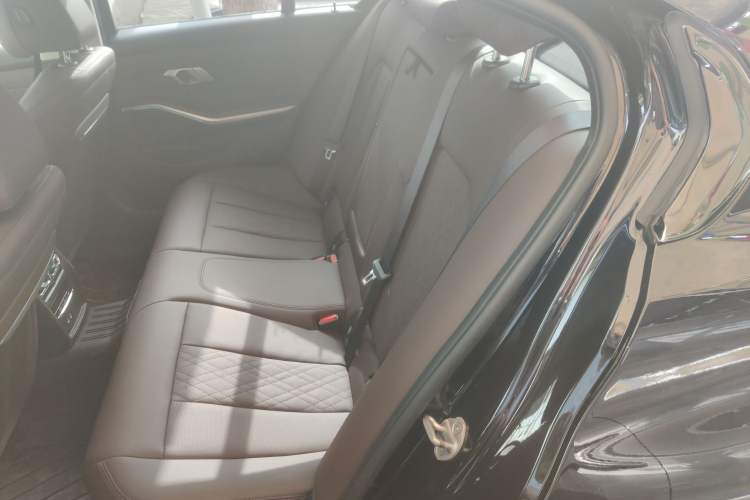 Used BMW 3 Series 2024 325i M Sport Package Left Rear Seat