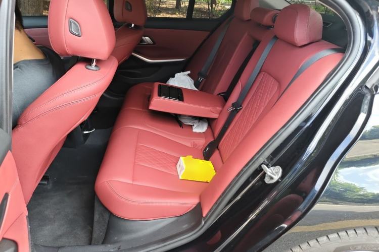 Used BMW 3 Series 2024 325i M Sport Package Left Rear Seat