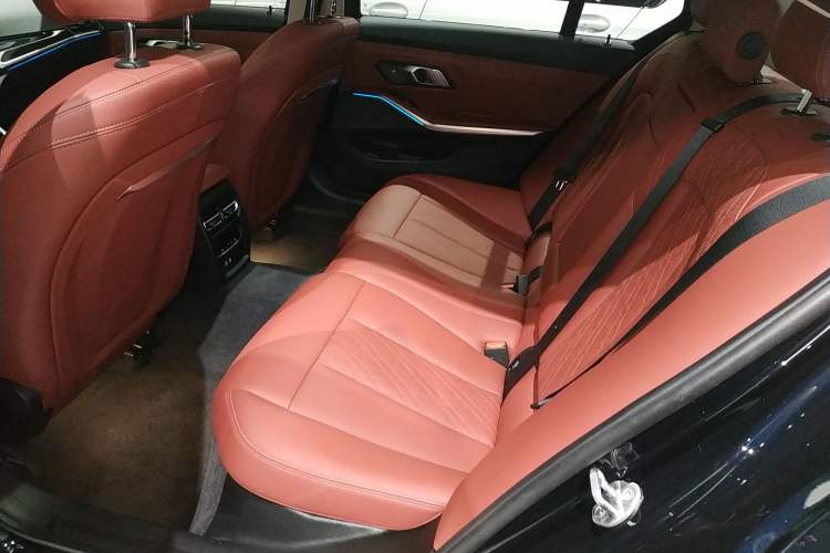 Used BMW 3 Series 2024 325Li M Sport Night Edition Package Left Rear Seat