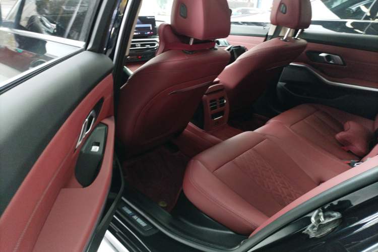 Used BMW 3 Series 2024 325Li M Sport Package Left Rear Seat