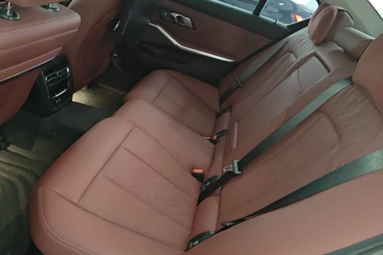 Used BMW 3 Series 2024 325Li M Sport Night Edition Package Left Rear Seat