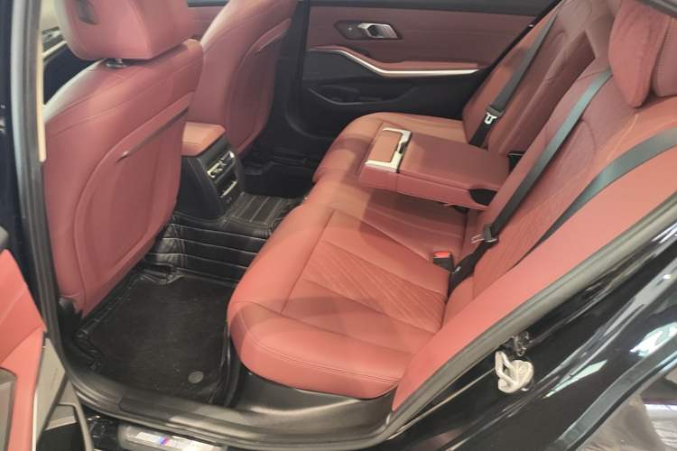 Used BMW 3 Series 2024 325Li M Sport Night Edition Package Left Rear Seat