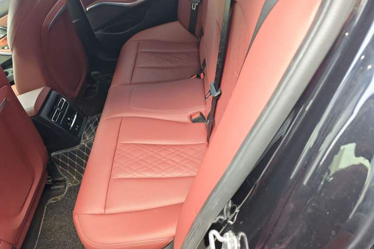 Used BMW 3 Series 2024 330i M Sport Night Edition Package Left Rear Seat