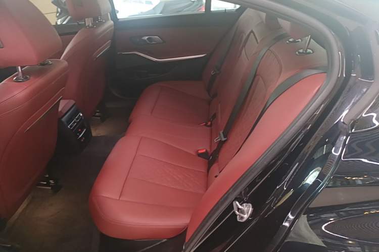 Used BMW 3 Series 2024 325Li M Sport Night Edition Package Left Rear Seat