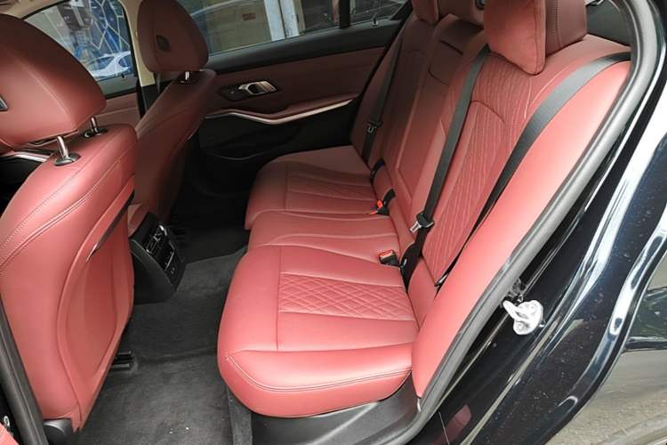Used BMW 3 Series 2024 325Li M Sport Night Edition Package Left Rear Seat