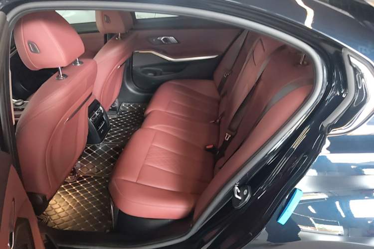 Used BMW 3 Series 2024 325Li M Sport Night Edition Package Left Rear Seat
