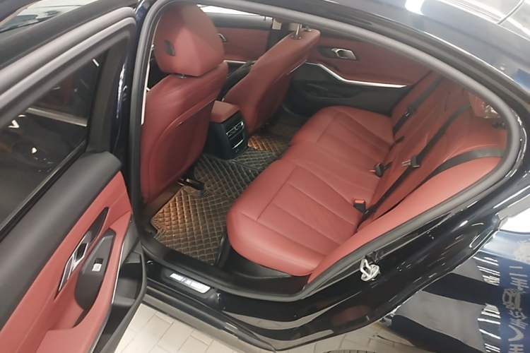 Used BMW 3 Series 2024 325Li M Sport Package Left Rear Seat