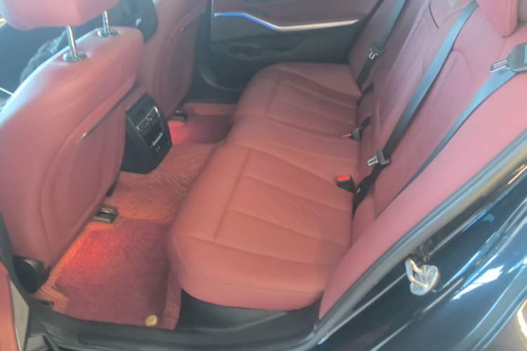Used BMW 3 Series 2024 325Li M Sport Night Edition Package Left Rear Seat