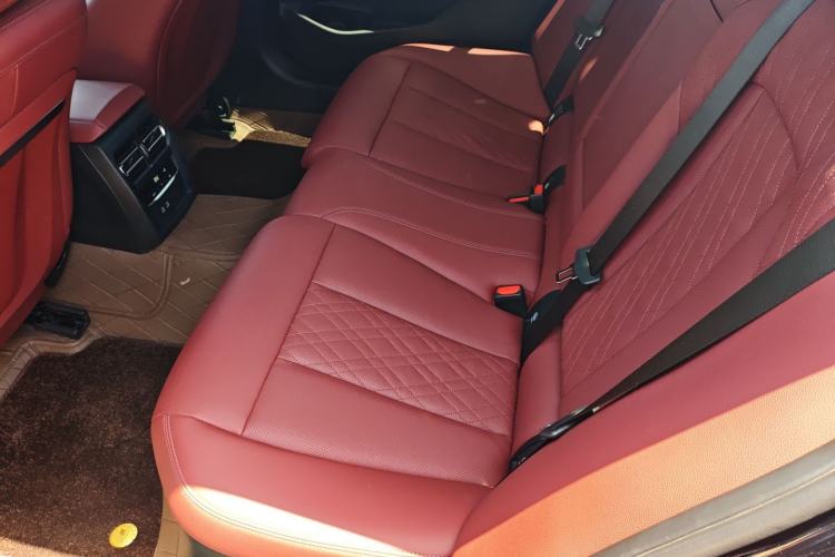 Used BMW 3 Series 2024 325Li M Sport Night Edition Package Left Rear Seat