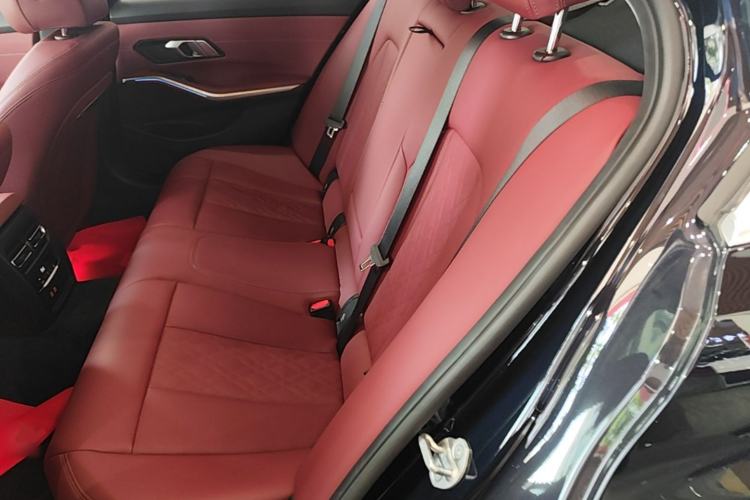 Used BMW 3 Series 2024 325i M Sport Package Left Rear Seat
