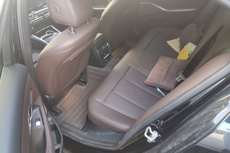 Used BMW 3 Series 2024 325i M Sport Night Edition Package Left Rear Seat
