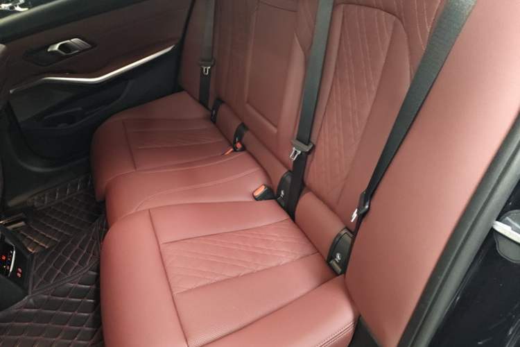 Used BMW 3 Series 2024 320Li M Sport Package Left Rear Seat