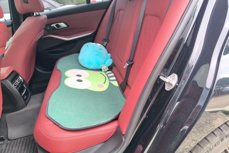 Used BMW 3 Series 2024 325i M Sport Night Edition Package Left Rear Seat