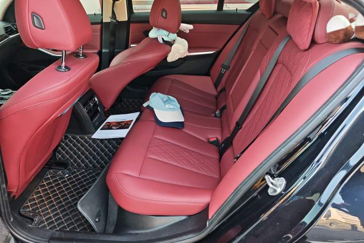Used BMW 3 Series 2024 325Li M Sport Package Left Rear Seat