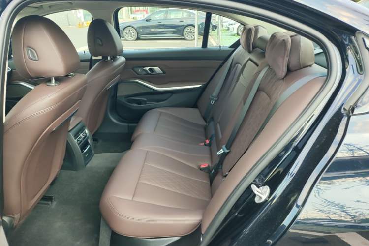 Used BMW 3 Series 2024 325Li M Sport Night Edition Package Left Rear Seat