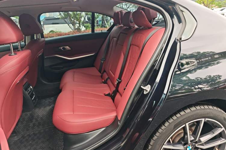 Used BMW 3 Series 2024 325Li M Sport Package Left Rear Seat