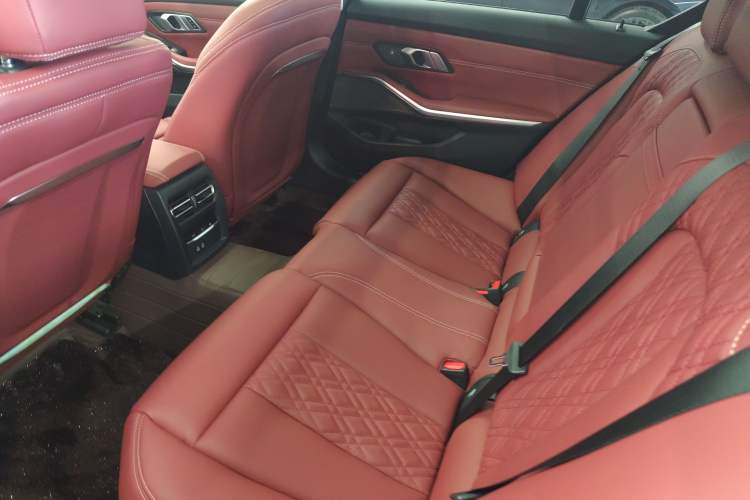 Used BMW 3 Series 2024 325Li M Sport Night Edition Package Left Rear Seat