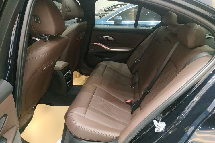 Used BMW 3 Series 2024 325i M Sport Night Edition Package Left Rear Seat