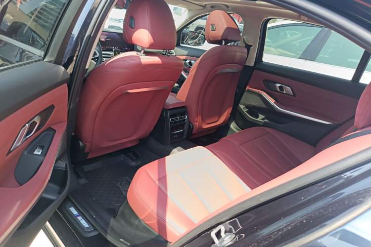Used BMW 3 Series 2024 325Li M Sport Package Left Rear Seat