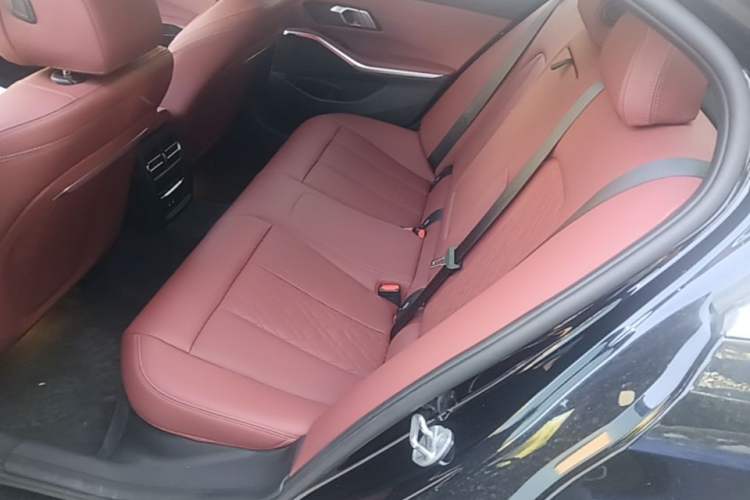 Used BMW 3 Series 2024 325i M Sport Package Left Rear Seat