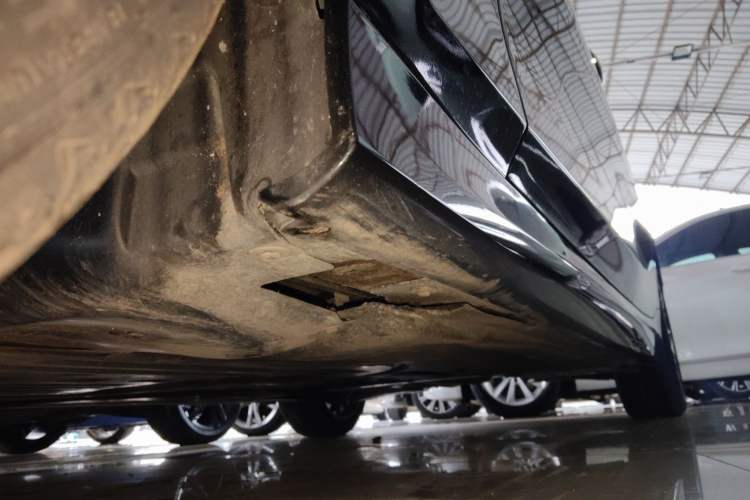 Used BMW 3 Series 2024 320Li M Sport Package Left Side Sill