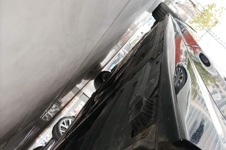 Used BMW 3 Series 2024 325Li M Sport Package Left Side Sill