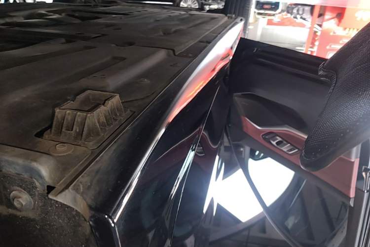 Used BMW 3 Series 2024 325Li M Sport Night Edition Package Left Side Sill