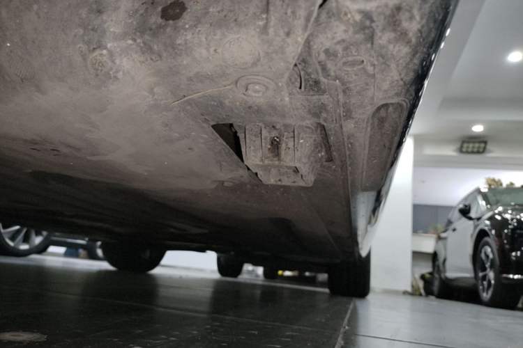 Used BMW 3 Series 2024 325Li M Sport Night Edition Package Left Side Sill