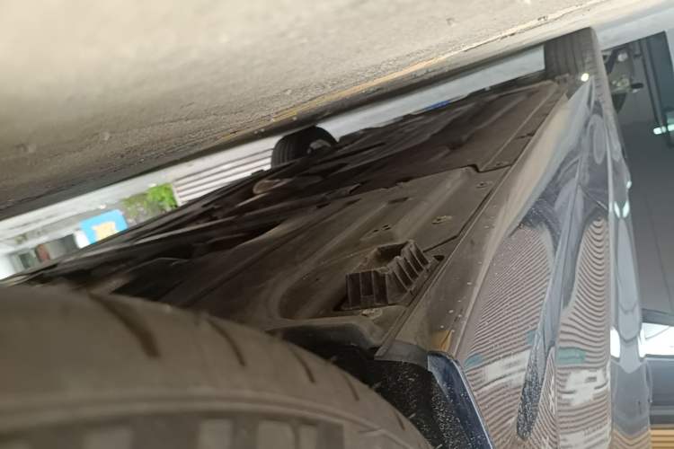 Used BMW 3 Series 2024 325Li M Sport Night Edition Package Left Side Sill