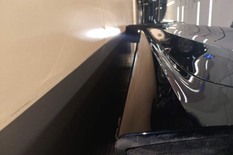 Used BMW 3 Series 2024 325i M Sport Night Edition Package Left Side Sill
