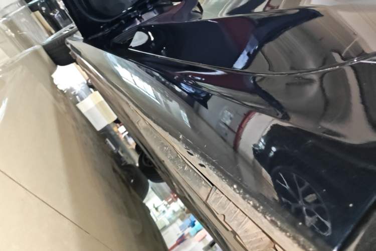 Used BMW 3 Series 2024 325Li M Sport Night Edition Package Left Side Sill