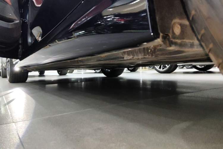 Used BMW 3 Series 2024 325Li M Sport Night Edition Package Left Side Sill
