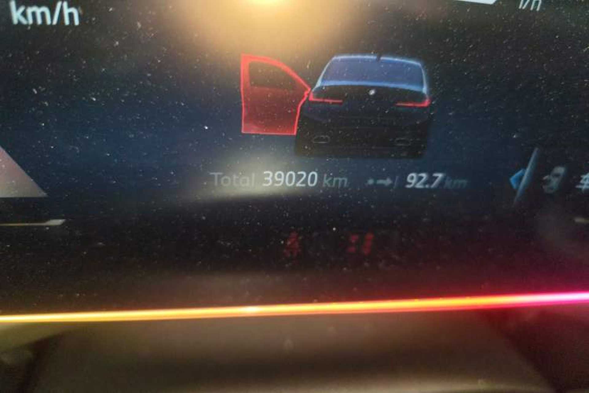 Used BMW 3 Series 2024 320Li M Sport Package Odometer Close Up