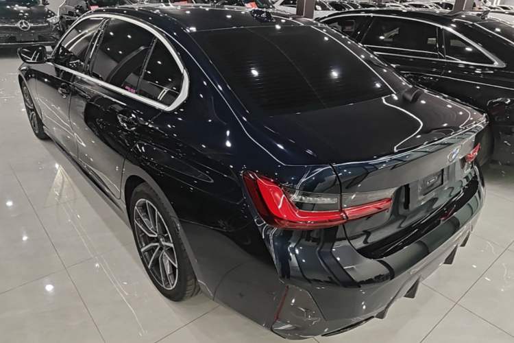 Used BMW 3 Series 2024 325Li M Sport Package Rear Left 45 Deg