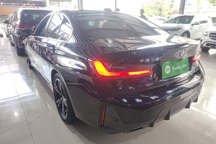 Used BMW 3 Series 2024 325i M Sport Package Rear Left 45 Deg