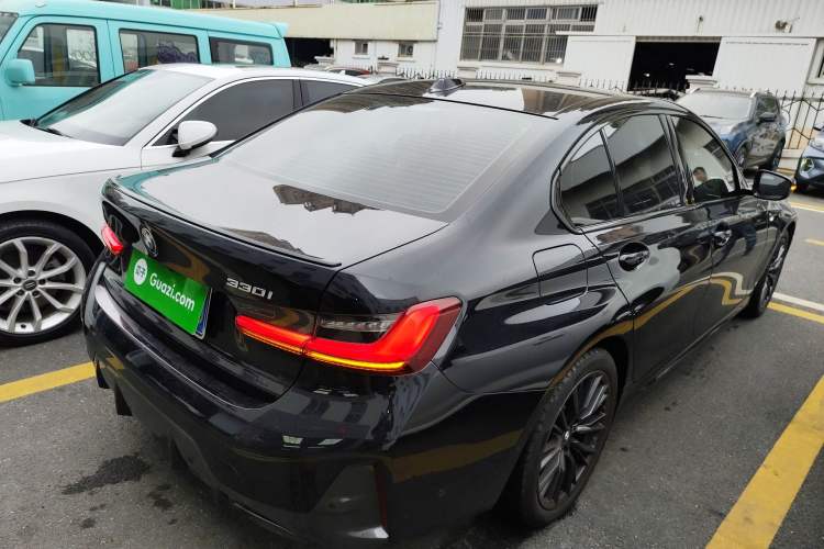 Used BMW 3 Series 2024 330i M Sport Night Edition Package Rear Right 45 Deg