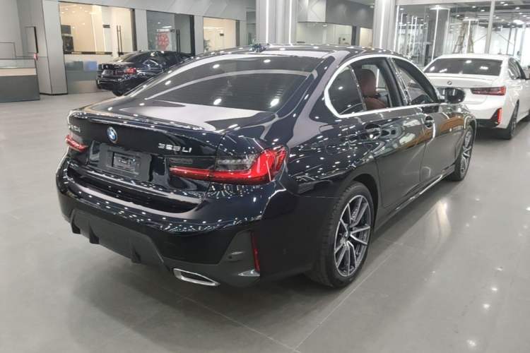 Used BMW 3 Series 2024 325Li M Sport Package Rear Right 45 Deg