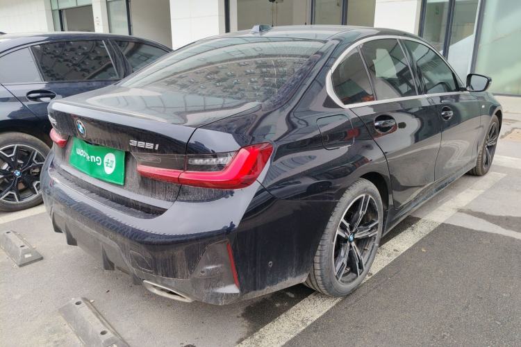 Used BMW 3 Series 2024 325i M Sport Package Rear Right 45 Deg